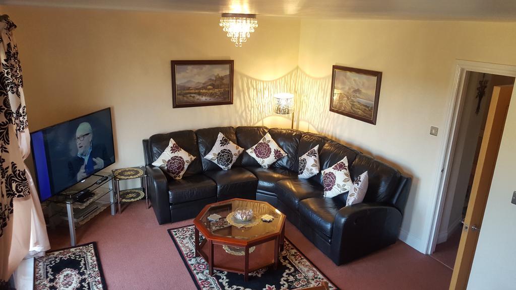 Penthouse Sleeps 11 *
