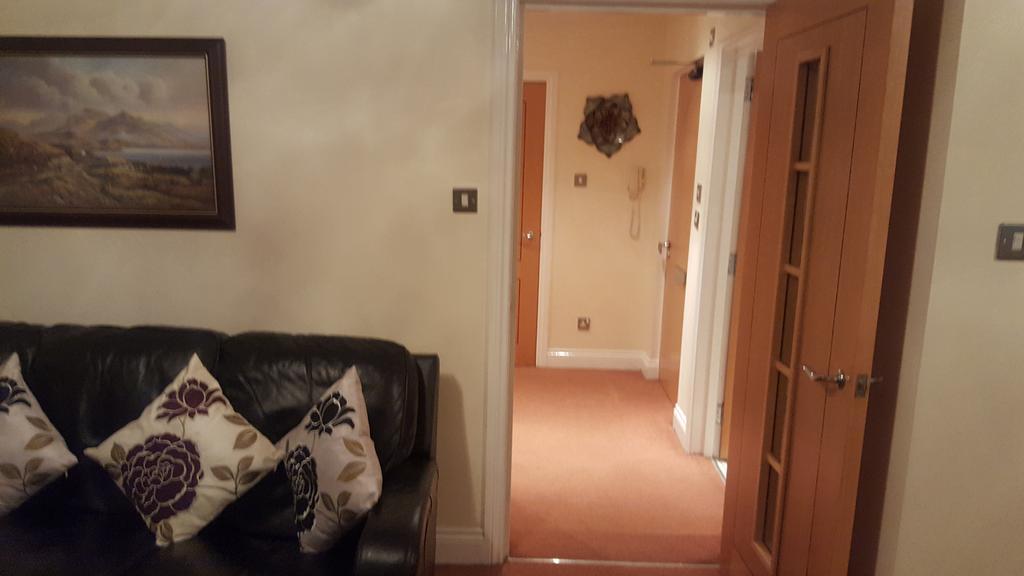 Penthouse Sleeps 11 * EDI