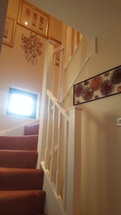 Penthouse Sleeps 11 * EDI